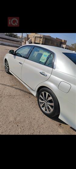 تويوتا أفالون